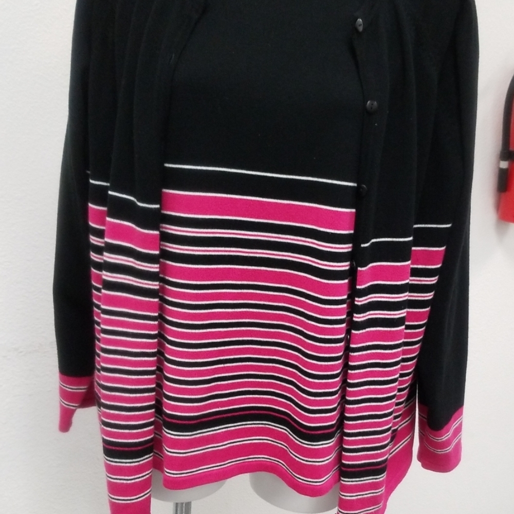Dress barn women's size 14/16 sweater set